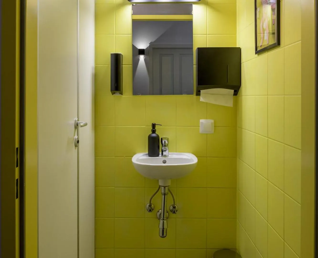 Urbankey Studio Hostel - Vienna Neubau 0*,